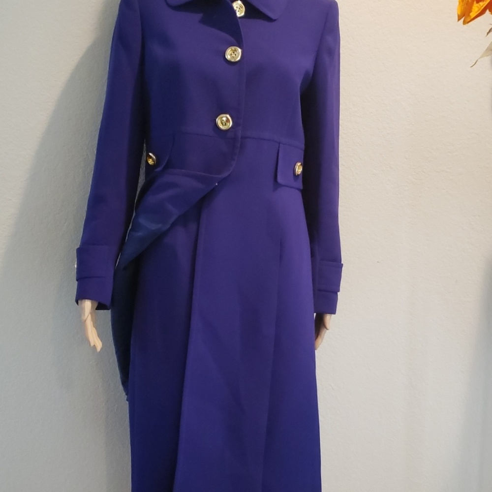 Ladies suit